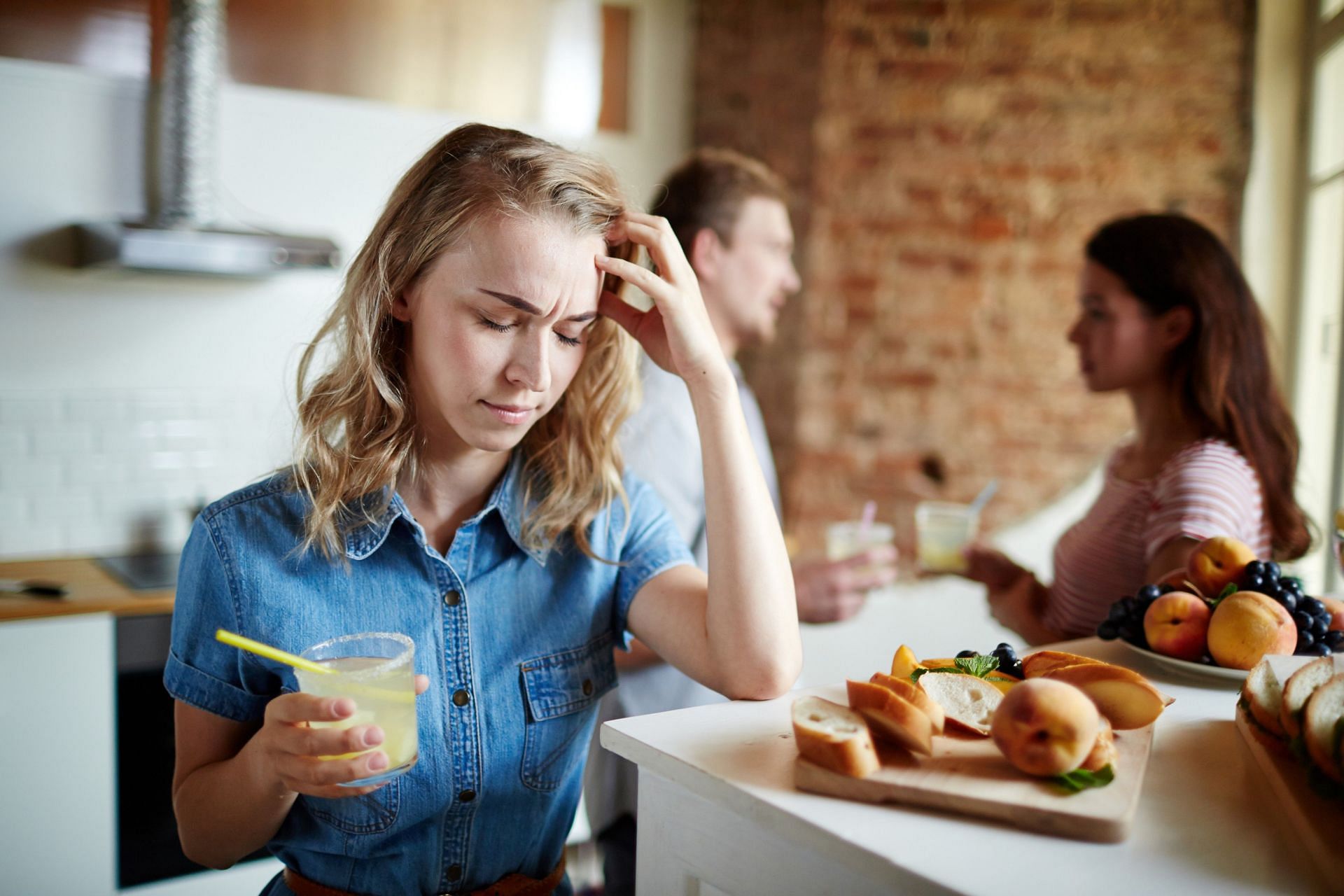The fears and beliefs you have about your body today may be influenced by how your parents have seen you. (Image via Freepik/ Pressfoto)
